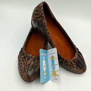 Baretraps Snakeskin Norma Posture Plus Slip-On Wedge-Flat